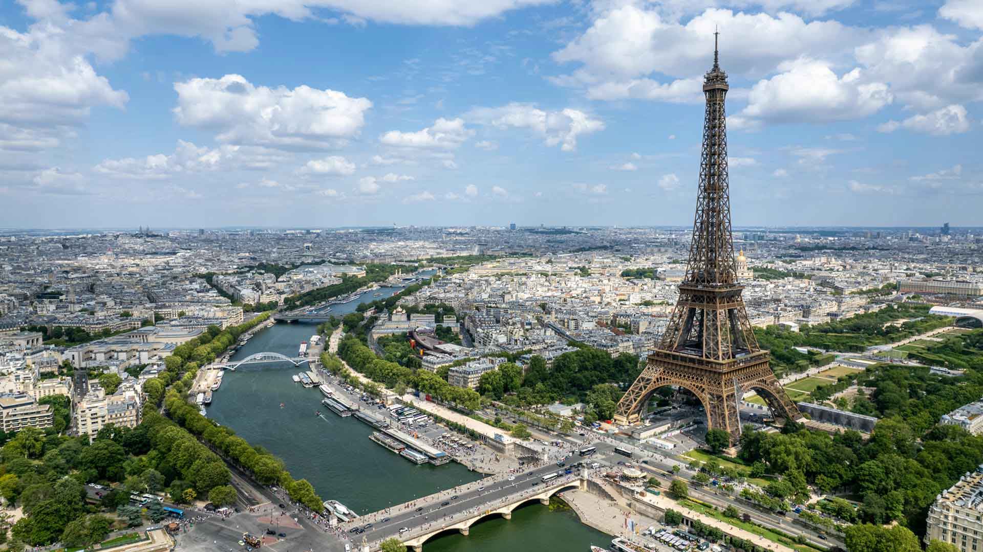 Parijs groter dan Parijs - © Tour Eiffel - AdobeStock_644956457_1920_72dpi